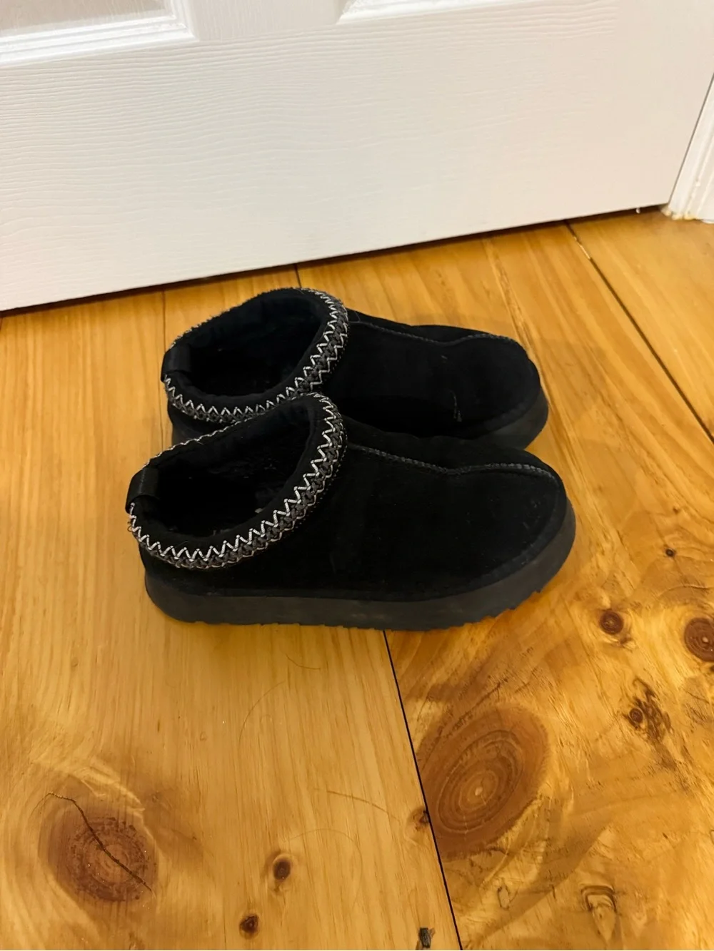 UGG Black Suede Slip-On Cozy Slippers with Contrast Stitching (platform style)